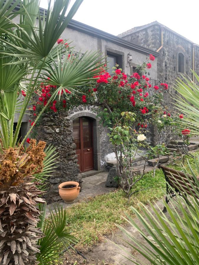 Villa Alessio - Case Vacanza Con Piscina Sull'Etna Puntalazzo Buitenkant foto